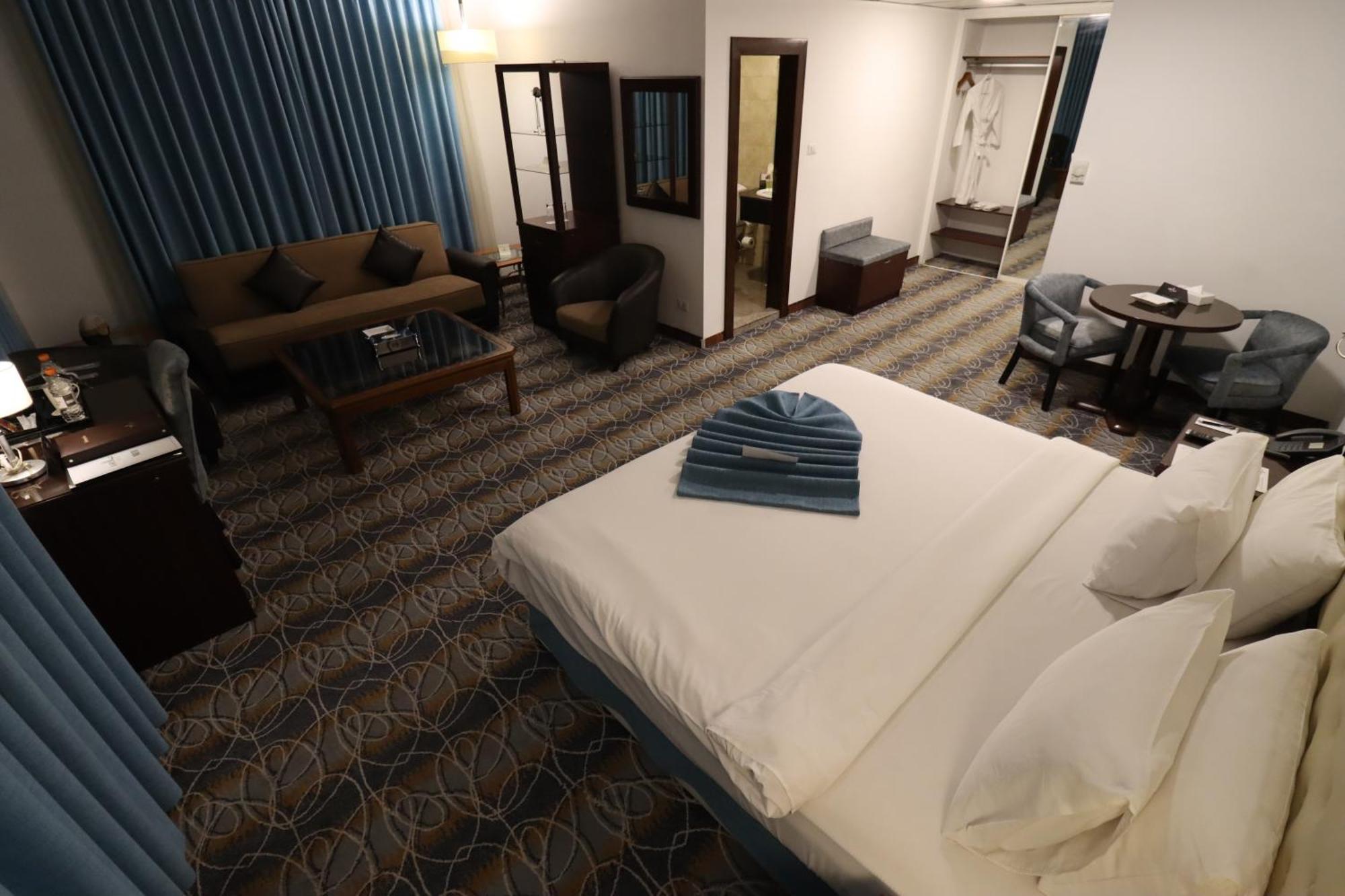Larsa Hotel Amman Exterior photo